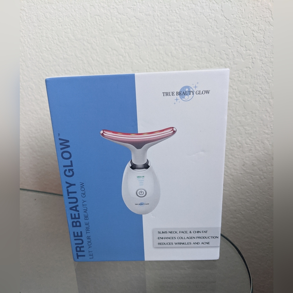 Facial Device - White and Silver